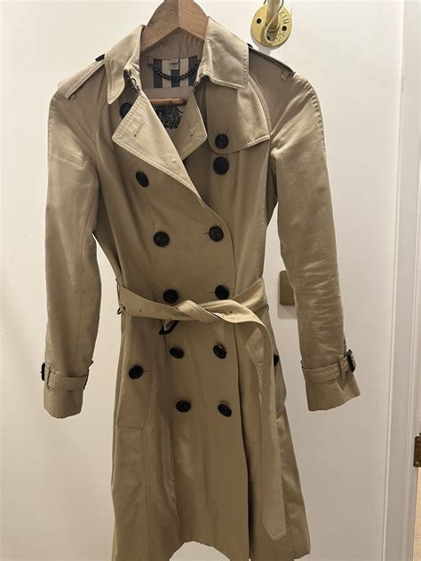 trench simil burberry|authentic Burberry trench coats.